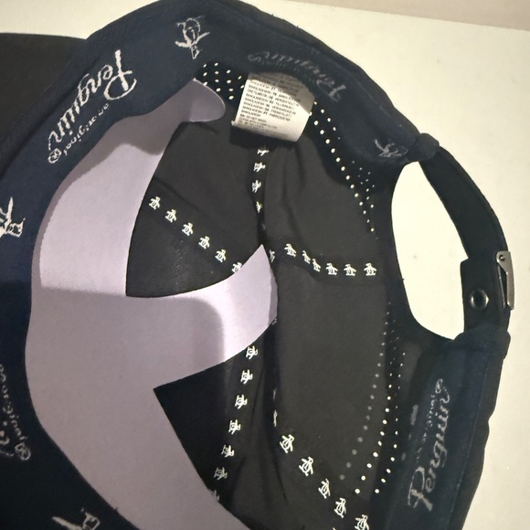 Penguin Golf Hat - Picture 3 of 3